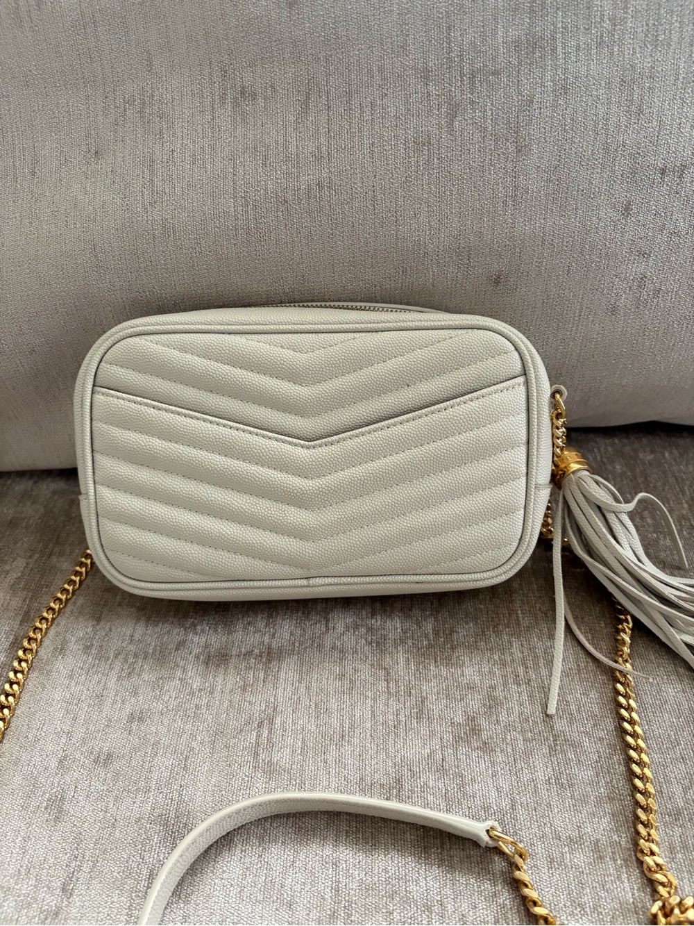 Saint Laurent Quilted Lou Camera Bag in Cream with Gold Hardware - Picture 5 of 6
